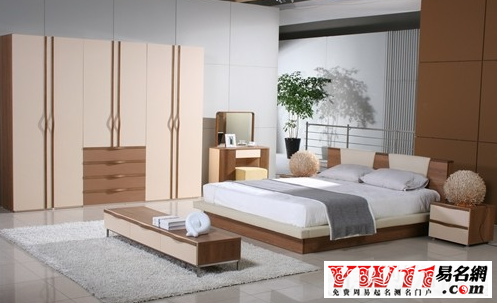 (一) 2015家具品牌排行榜提问者:实木家具,什么牌子最好?要美观耐用,最好用个几十年也不会散架。 2015家具品牌排行榜热心网友: NO.1 华丰 (中国驰名商标,中国名牌,辽宁省名牌,辽宁省著名商标,大连华丰家具集团有限公司) NO.2 联邦 (中国驰名商标,中国名牌,实木家具十大品牌,广东省名牌产品,广东联邦家私集团) NO.