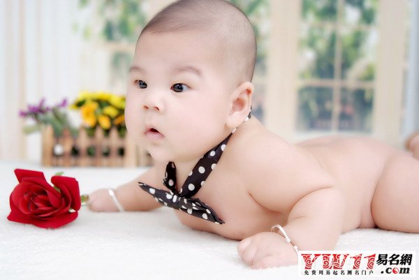 甘姓起名,甘姓起名字大全:甘姓父母您正在为给您的小宝宝取一个吉祥如意、喻意深远的名字而绞尽脑汁吗?我们在给甘姓宝宝起名字时,一定要注意选择那些字义和寓意都很美好的字眼,避免使用一些不雅、不吉、冷僻和容易产生歧义的字。起名网通过搜集和整理为您精心准备了甘姓起名字大全(甘姓女孩起名字大全,甘姓男孩起名字大全),供您参考使用,希望能对您起名有所帮助! 甘姓男孩起名字大全 甘昊 甘元浩 甘国奥 甘小钻 甘世亮 甘乾清 甘辰海 甘宸海 甘宸矜 甘天 甘海军 甘秋沂 甘沛君 甘敏妮 甘晨君 甘昔 甘耘 甘炫圳 甘沛