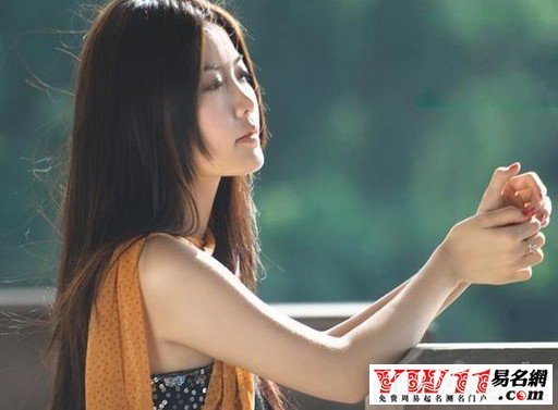 名字英文衣服-起名网蹦极女生女孩图片