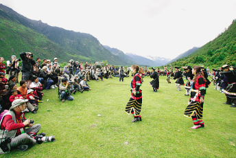 珞巴族的传统节日,珞巴族的风俗惯