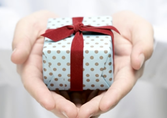 第一次去女方家带什么礼物-起名网