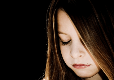 带蕊字的女孩名字-起名网