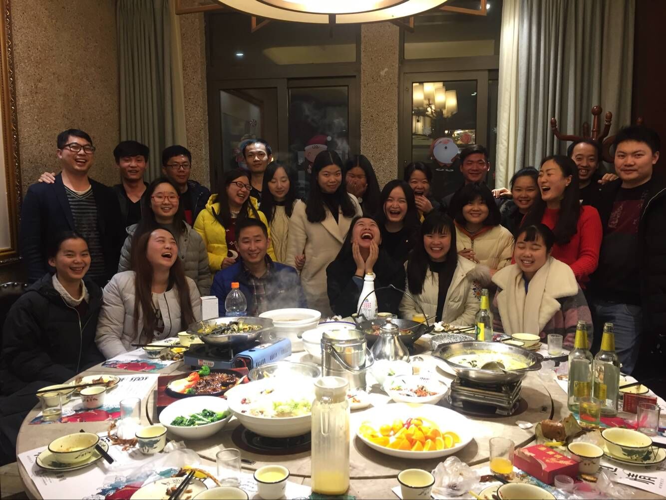 起名网员工年度聚餐及员工生日